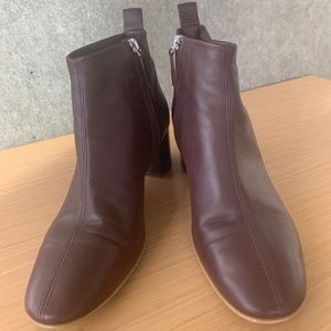 The Day Boot, Everlane